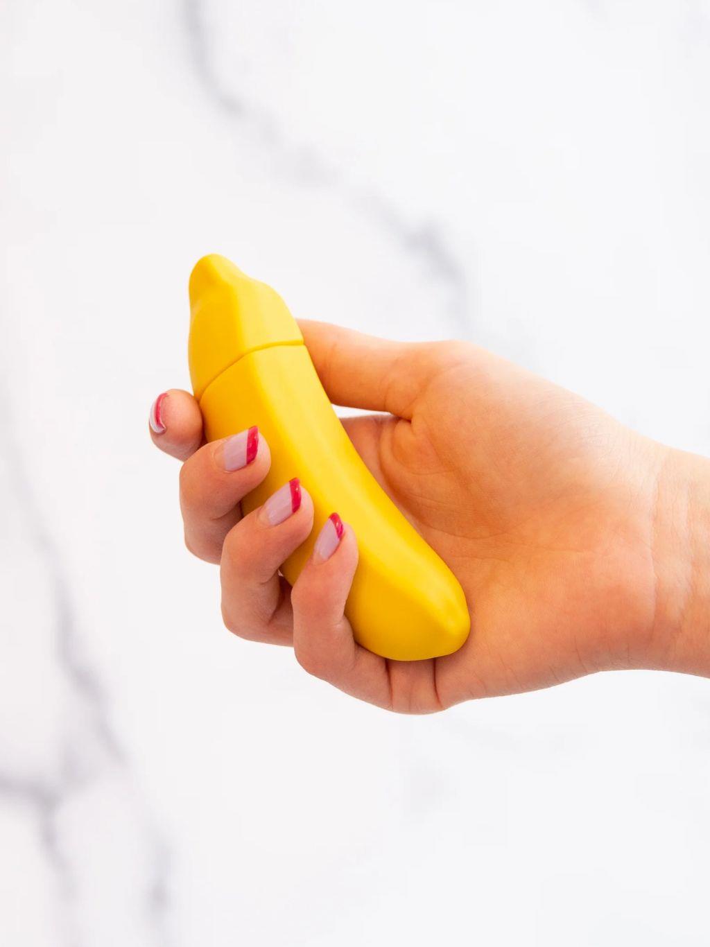 Emojibator Banana | Dear Desire