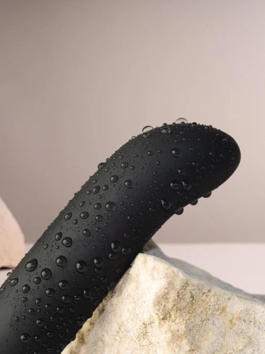 Rocks-Off Chaiamo G vibrator in black with angled tip for targeted G-spot stimulation and 10 powerful vibration settings.