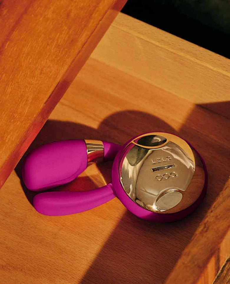 rechargeable, wireless couples’ vibrator for enhanced intimacy and pleasure