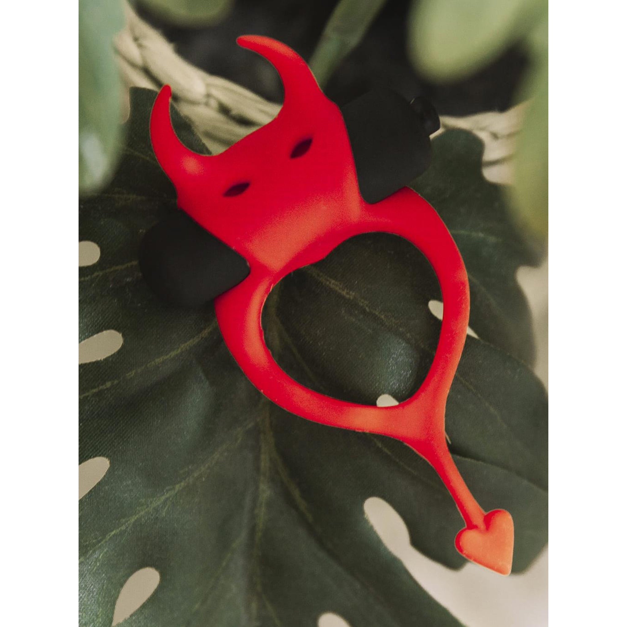 adrien-lastic-vibrating-cock-ring