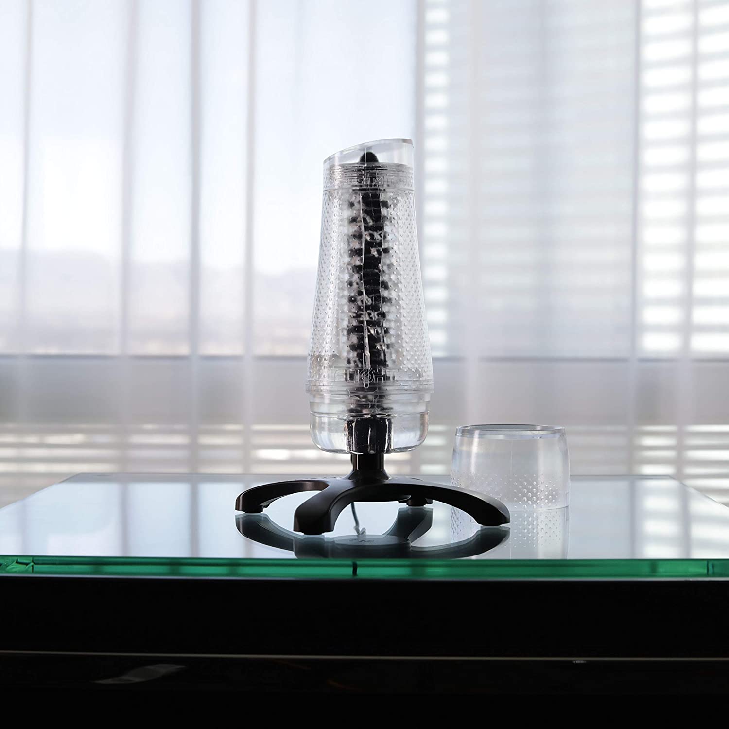 USB-powered warming device that heats sleeves for more realistic solo sessions.